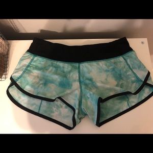 Lululemon Speed Short size 4